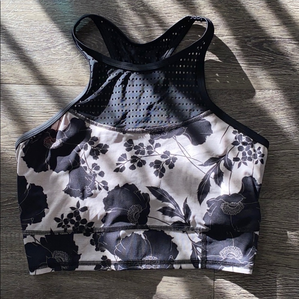 Body glove Sports Top